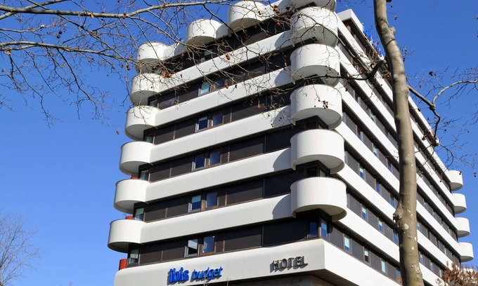 Minimes - Barriere de Paris Hotel | ibis budget Toulouse Centre Gare