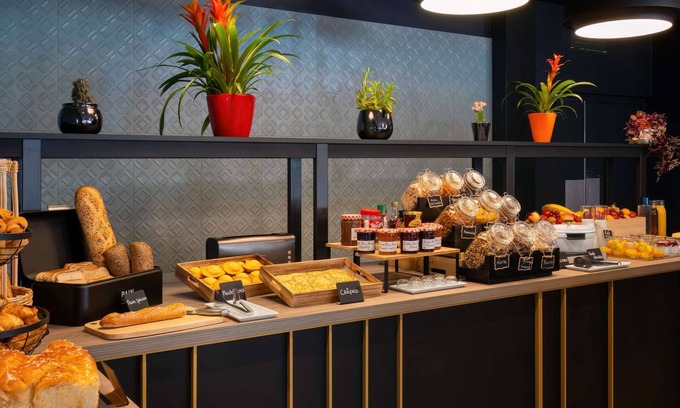 Cergy Hotel | ibis Cergy Pontoise Le Port