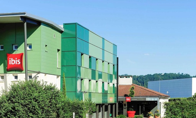 Beynost Hotel | ibis Lyon Est Beynost