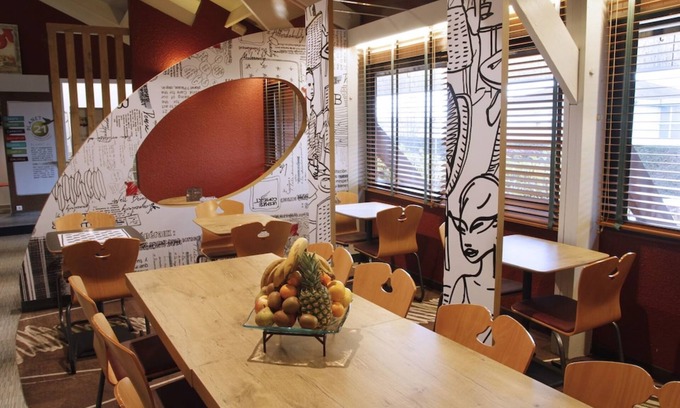 Montbeliard Hotel | ibis Montbeliard