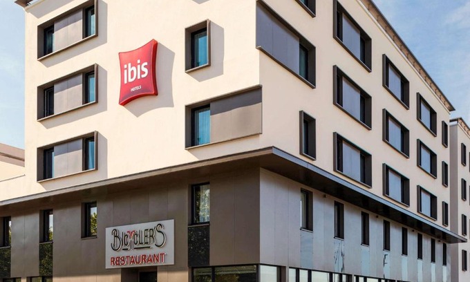 Montigny-le-Bretonneux Hotel | ibis Saint Quentin en Yvelines - Vélodrome