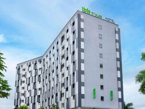 Accra Hotel | Ibis Styles Accra Airport