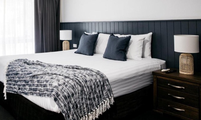 Sutton Hotel | ibis Styles Canberra Eagle Hawk
