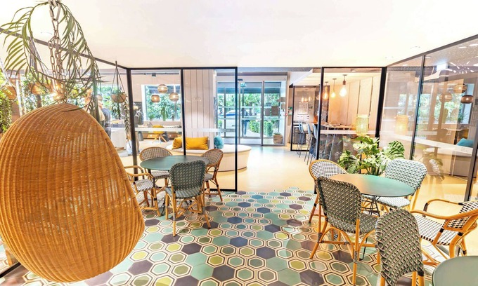 Republique–Point-du-Jour Hotel | ibis Styles Paris 16 Boulogne