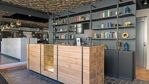 Centre-ville rive gauche Hotel | ibis Styles Laval Centre Gare