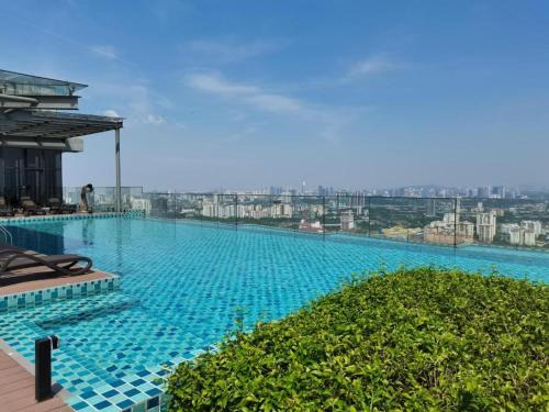 Taman Mutiara Apartment | Ibiza Bliss