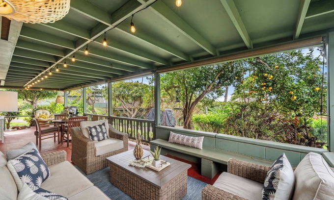 Kaanapali Condo | ICC 28 Remodeled 2BD Cottage in Kaanapali Walk to Beach and Pool