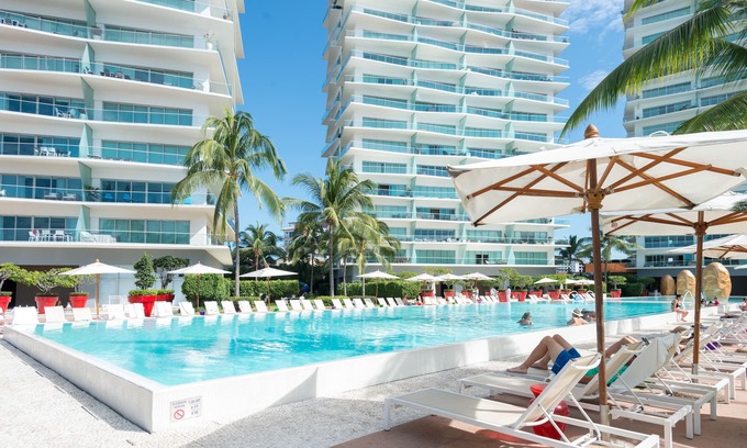 Puerto Vallarta Condo | Icon Stunning Ocean Views, 2 Bedrooms 2 bath Icon Condo