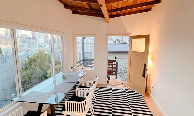 Financial District Cottage | Iconic 2BR, Bay Views, Walk to SF Landmarks- Detached Cottage, at the Park