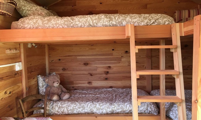 Vacheres-en-Quint House | Ideal for families or friends, quiet accommodation in a basket-making workshop!
