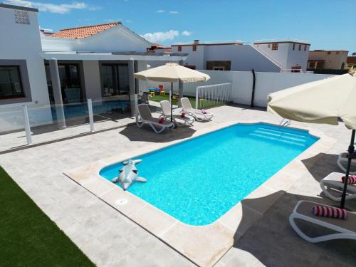 Caleta de Fuste Villa | Ideal for family holidays, near beach and golf- Casa James