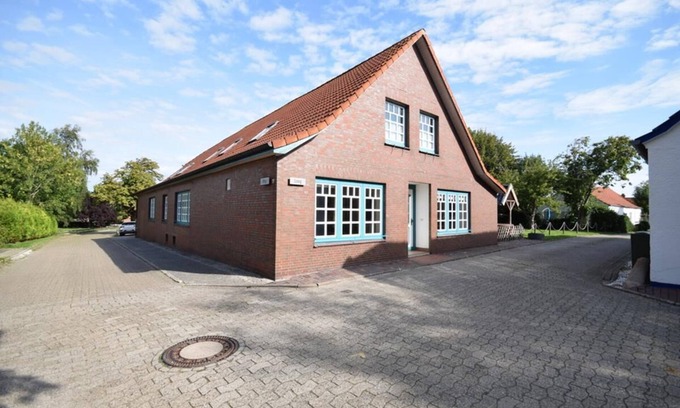 Wiarden Apartment | Ideal for large groups and family reunions Linen and towels included