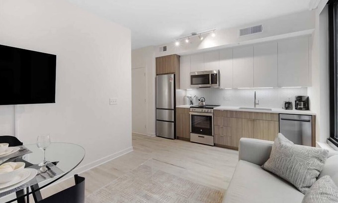 NoMa Hotel | Ideal for Your DC Visit | Stylish 1BR Apartment with Full Kitchen
