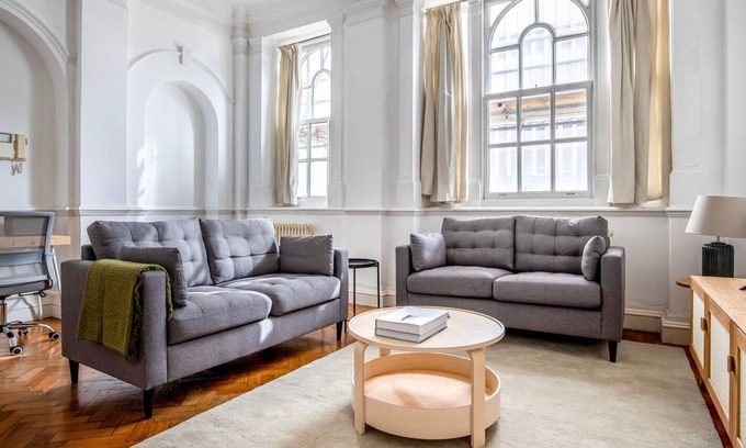 Riverside Apartment | Ideal London Bridge 2BR w/ Roof Terrace, nr Hospital, by Blueground