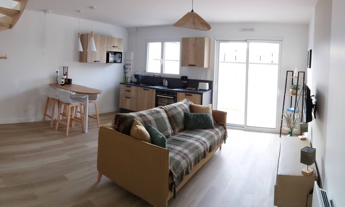 Trelaze Apartment | Ideally located apartment in the land of slate and the châteaux of the Loire!