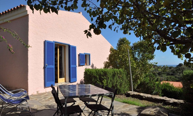 Budoni House | Idyllic, fascinating Holiday Home in an old shepherds village with sea view