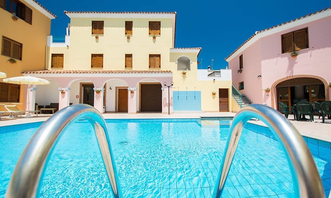 Sos Alinos Apartment | Idyllic Residence Cala Viola 1 Bedroom apartment sleeps 3 no1414