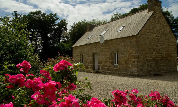 Lanrivain Cottage | Idyllic Rural Retreat.Games Room & Pool. IDEAL - COUPLES, FAMILY OR INDEPENDENTS
