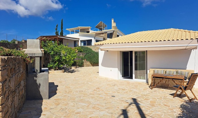 Pylos-Nestoras House | Idyllically situated, small holiday home, on the edge of Assini, near Koroni, on