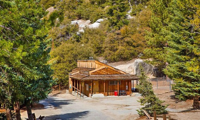 Idyllwild House | Idyllwild RV Resort - Caravan Park
