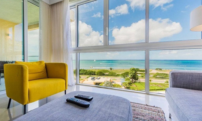 Noord Condo | If You Like Piña Colada and relax in the sand.