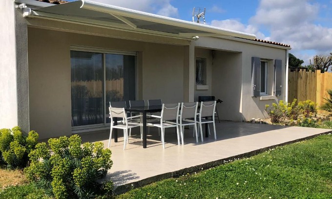Le Chateau-d'Oleron House | Iløt Vacances Le Château D Oleron