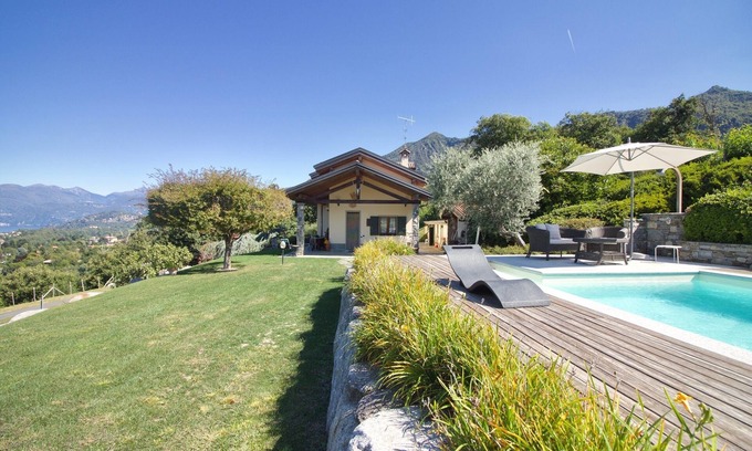 Castelveccana Apartment | Il Lago Blu Loft With Pool, Castelveccana, Italy
