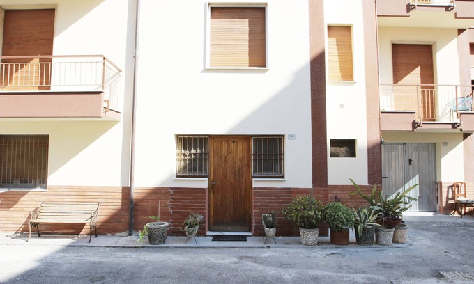 Pietra Ligure Apartment | Il Mugugno (Apartment for Tourist Use)