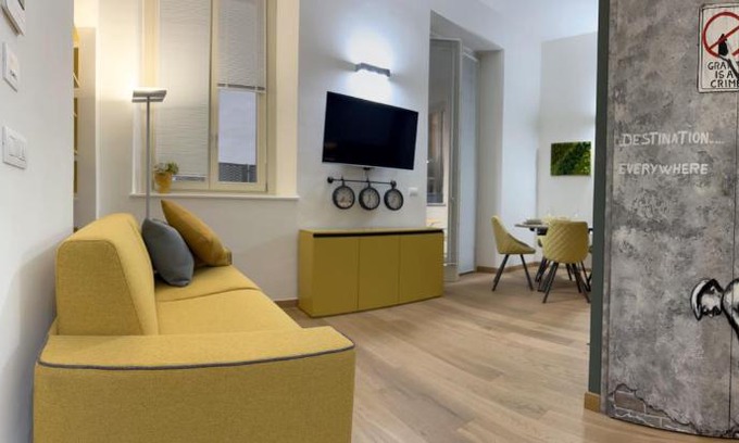 Roman Quarter Apartment | Il Nido Incantato in Centro