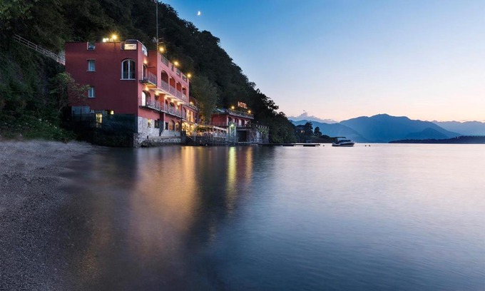 Laveno Mombello Hotel | Il Porticciolo