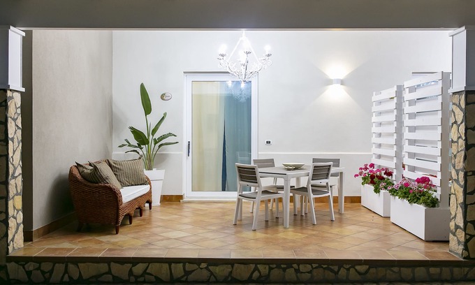 Marsala House | Il Vigneto holiday home surrounded by nature and a few steps from the sea