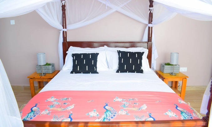 Voi Apartment | Ilala House, Voi - Spacious 2 Bed, 2 Bath with parking, 7 mins to Tsavo East