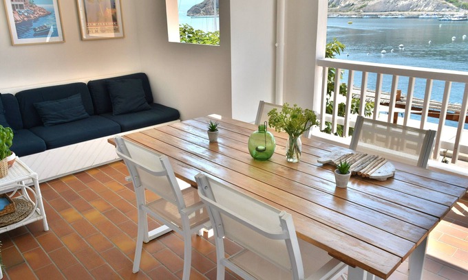 Les Iles Apartment | ILES DU FRIOUL CHARMANT T2 55m², SEA VIEW, TERRACES AND BARBECUE