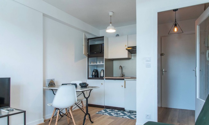 Cote de Granit Rose Apartment | Iliöz : Beautiful Duo Escape, Ideal Location