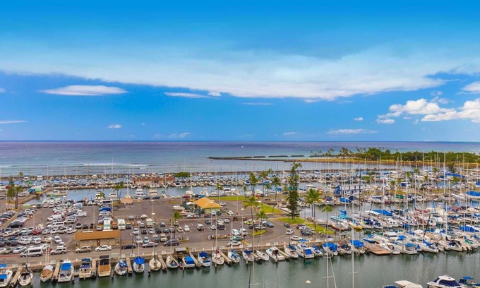 Waikiki Condo | Ilikai 1102 Ocean/Sunset/Marina Views King Bed, Sofa Bed