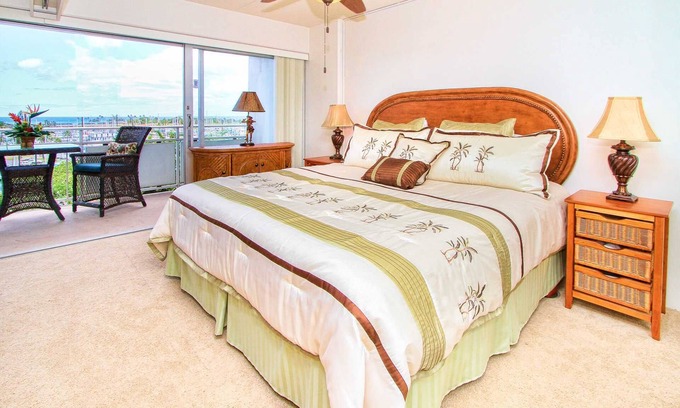 Waikiki Condo | Ilikai 508 K Bed - Ocean Marina & Sunset Views!