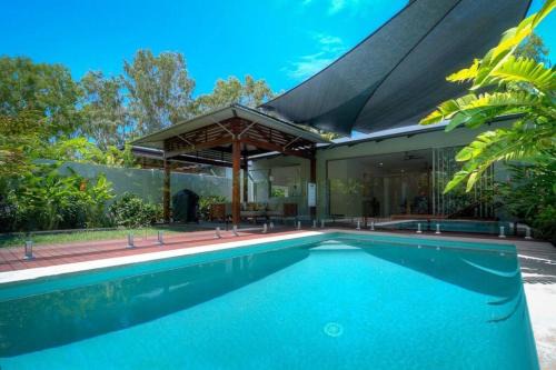 Port Douglas Villa | Iluka Beach Villa - Port Douglas