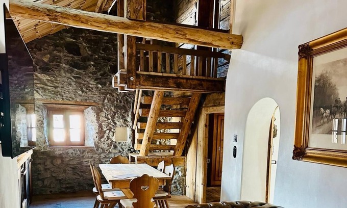Sent Apartment | Im Alpenstil neu Renoviertes Engadinerhaus. Haustierfreundlich