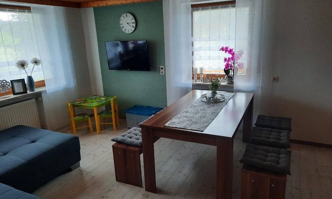 Lam Apartment | Im Schönen Lamer Winkel, Ortsteil Buchetbühl Finden Sie Unsere neu Errichteten Ferienwohnungen. Unser Anwesen Befindet Sich Inmitten von Wiesen und Wäldern, Welche Direkt zum Erkunden Einladen. Egal zu Welcher Jahreszeit Genießen Sie Unsere Schöne La