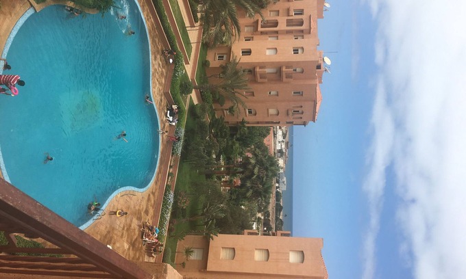 Pont Blondin Apartment | Immaculate 2-Bed Apartment