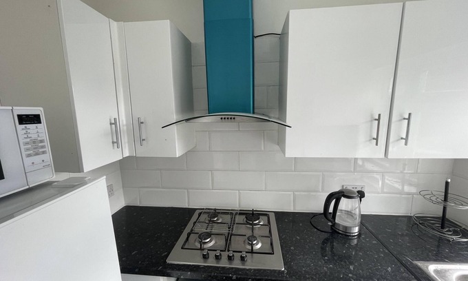 South Ruislip Apartment | Immaculate 1-bed Apartment in Harrow