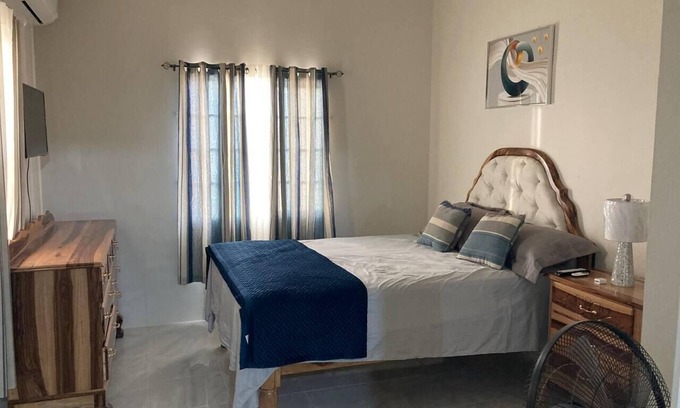 Discovery Bay House | Immaculate 2-Bed House in Discovery Bay