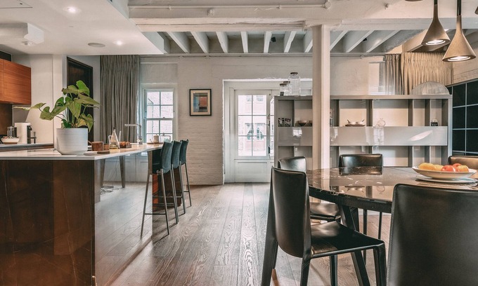 Bishopsgate Apartment | Immaculate 2-bed Loft Apartment In Central London