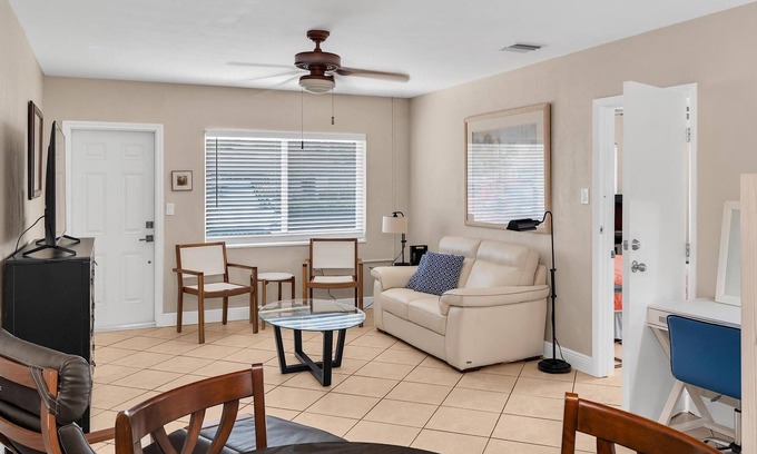 Wilton Manors House | Immaculate 2 Bedroom, 2 Bath with Private Yard Near Beaches, Bars, Whole Foods