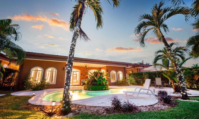 Bejuco Villa | Immaculate 3 bedroom, 3 bathroom private villa with private pool