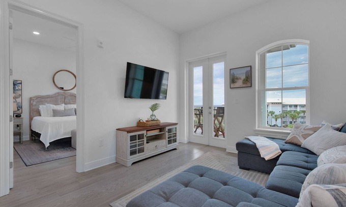 Gulf Place Condo | Immaculate Condo at Gulf Place Residences