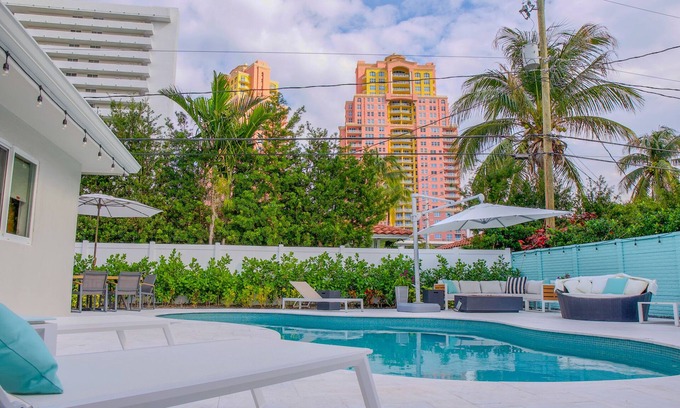 Dolphin Isles House | Immaculate Pool House - Only Two Blocks to the Beach!