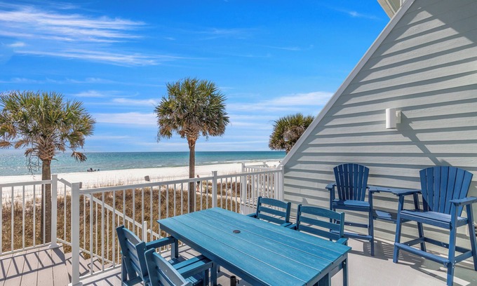 Sunnyside House | Immaculately Updated GULF FRONT at Shores Townhomes Directly on the beach!