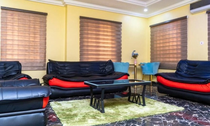 Accra Apartment | Impeccable 2-Bed Apartment in Accra