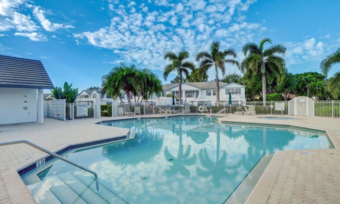 Pelican Bay Condo | Impeccable 2BR/2BA condo with world class Pelican Bay amenities !